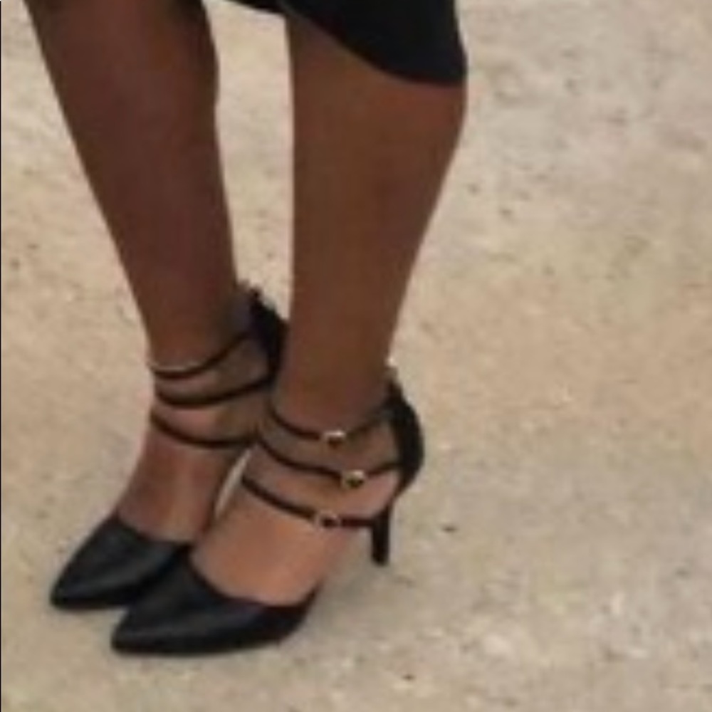 liz claiborne strap heels 🖤